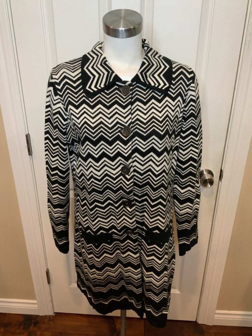 Missoni Black White Chevron Cotton Long Cardigan Sweater Jacket, Size M (US)